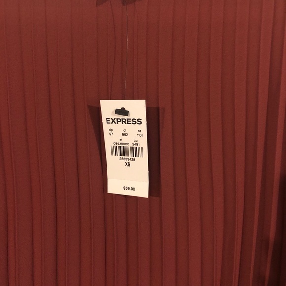 Express Top - Picture 3 of 5